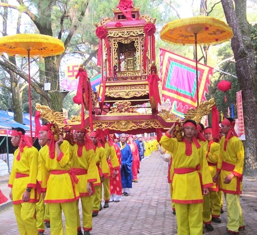 Con Son-Kiep Bac relic site welcomes 400,000 pilgrims  - ảnh 1